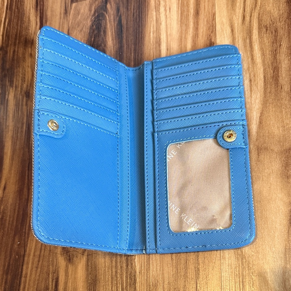 Anne Klein Wallet 🤎🦁 - Picture 4 of 8
